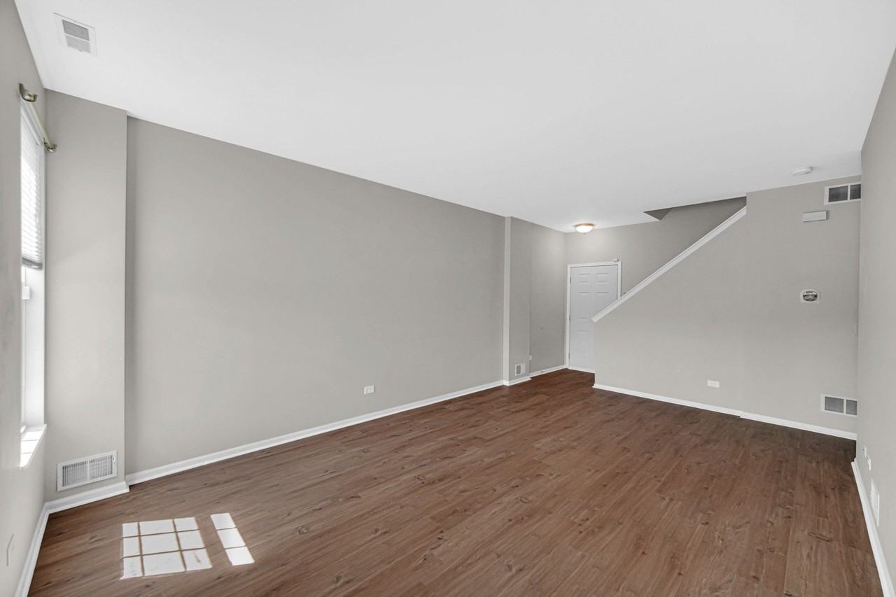 5005 Corning Ct - Photo 6 of 26