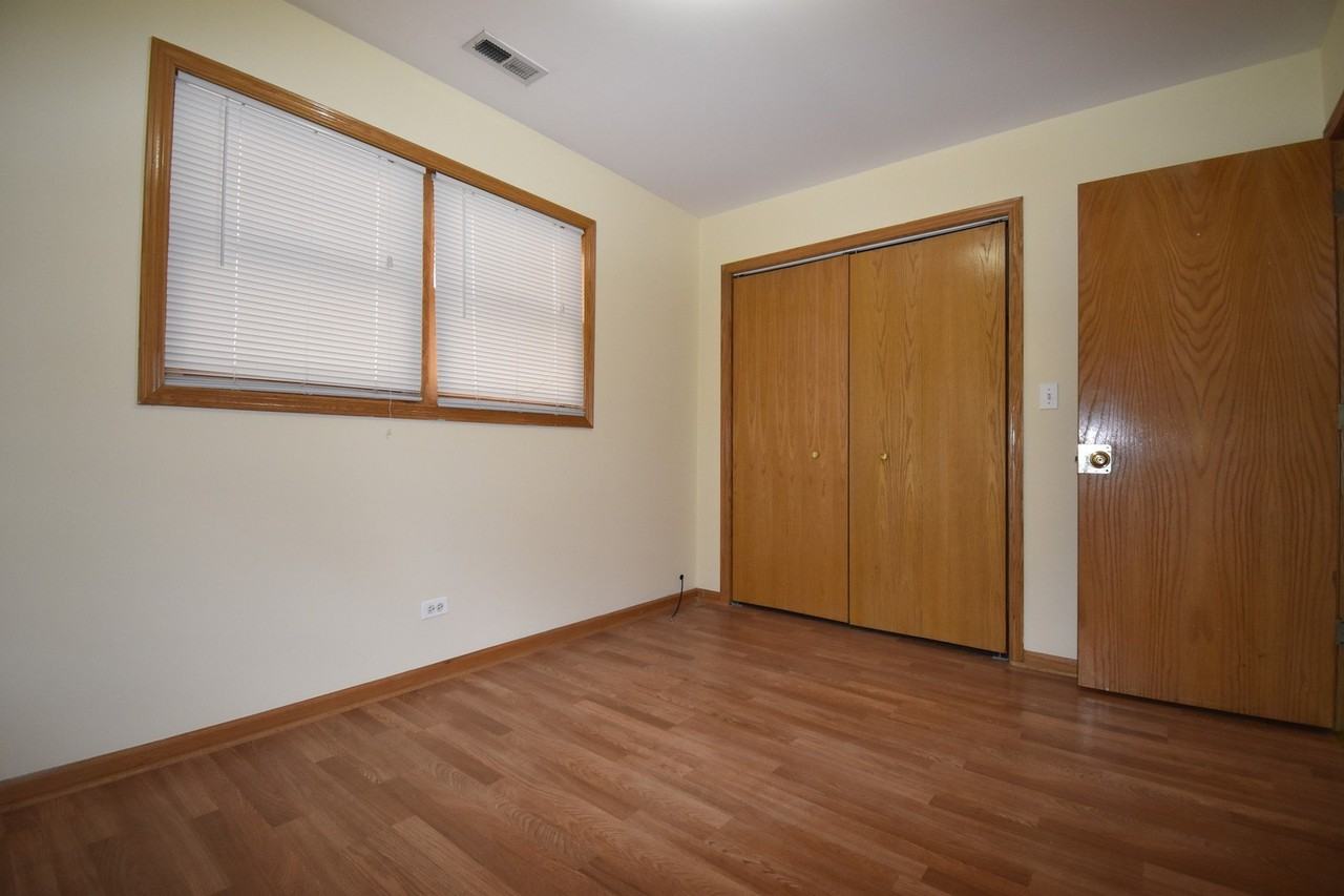 2729 W 37th Pl - Photo 6 of 19