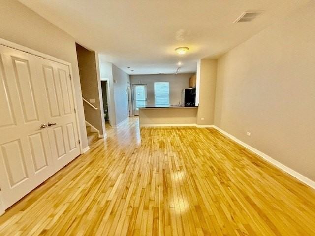 1138 W Washburne Ave #1138 - Photo 3 of 18
