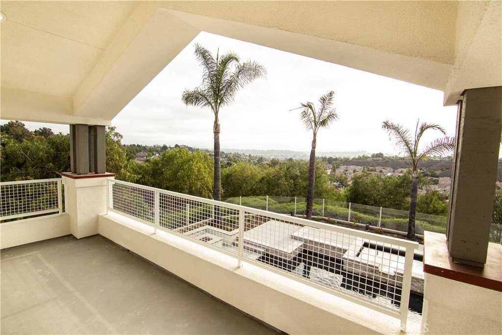 30 Skycrest - Photo 4 of 18