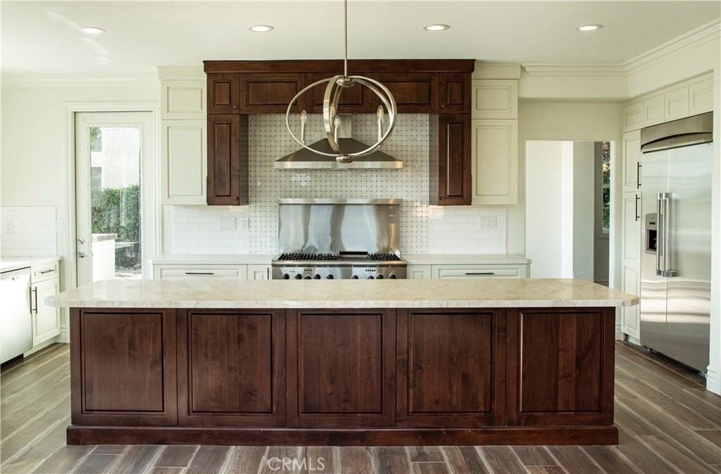 30 Skycrest - Photo 5 of 18