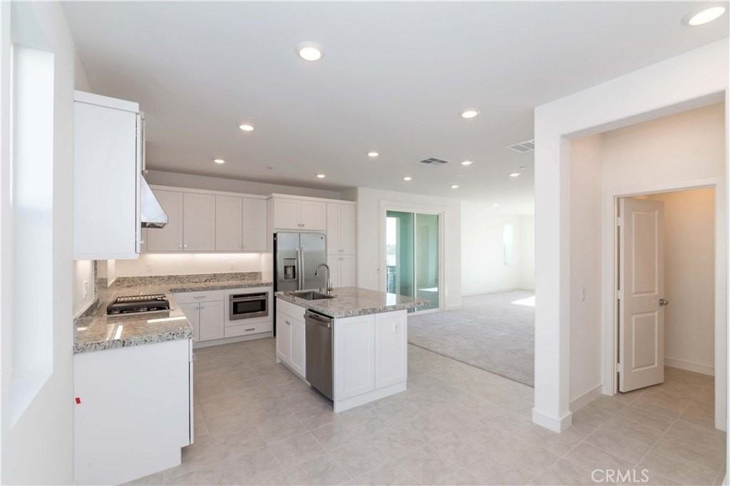 460 Palermo - Photo 7 of 12