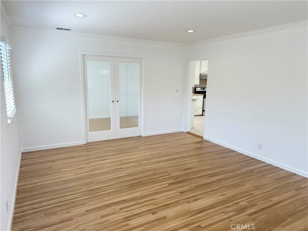 1711 10th St - Photo 5 of 18