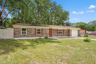 4212 Pointe Haven Dr N - Photo 1 of 1