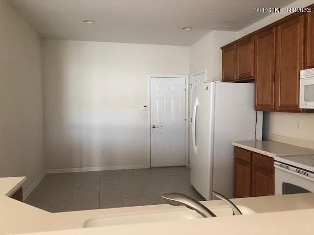 8395 Cannonwood Ln - Photo 4 of 23