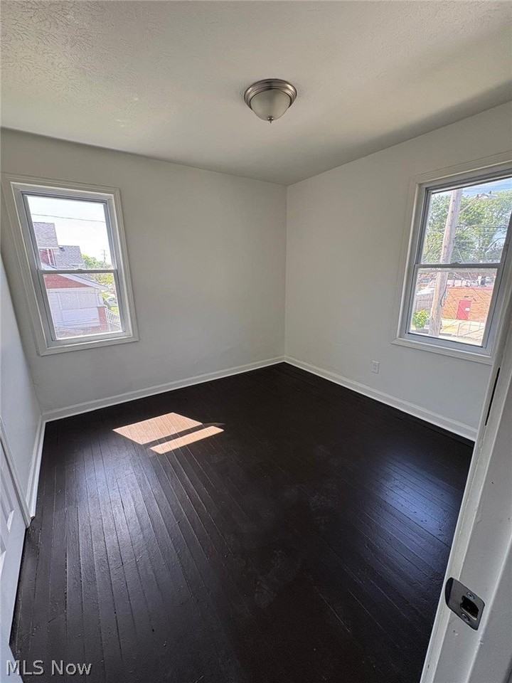 3662 W 117th St - Photo 5 of 14
