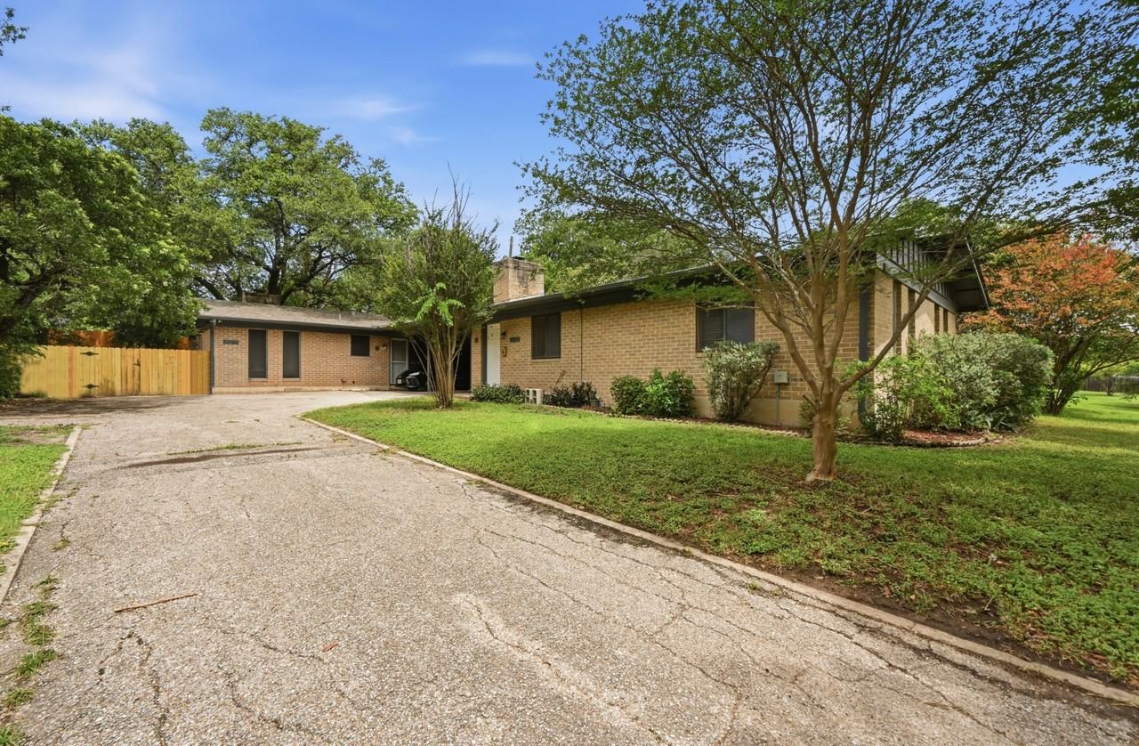 8910 Little Walnut Pkwy #A