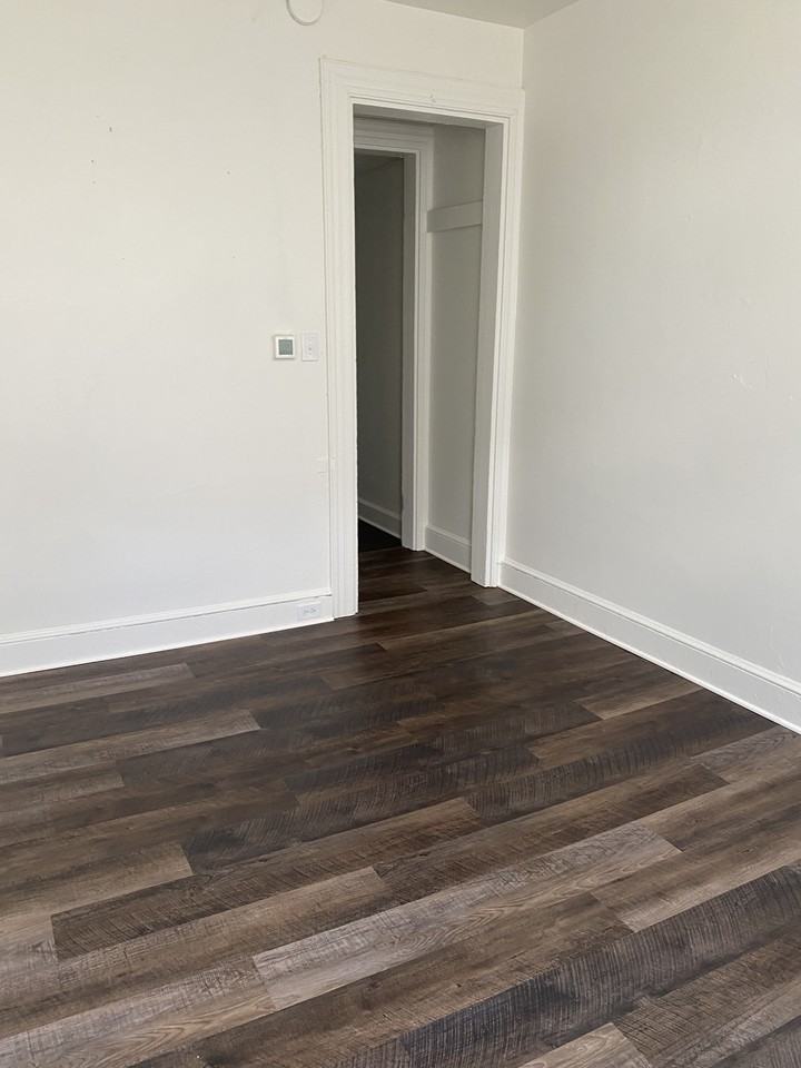 519 1/2 S Prince St #0 - Photo 5 of 20