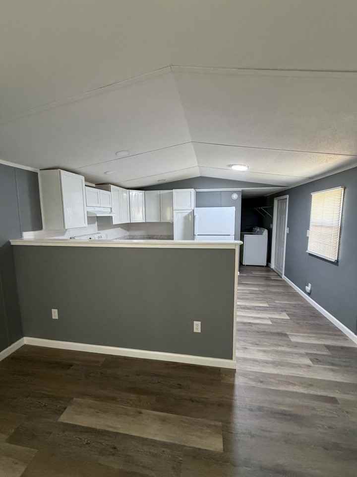 8193 River Rd #1 - Photo 3 of 13