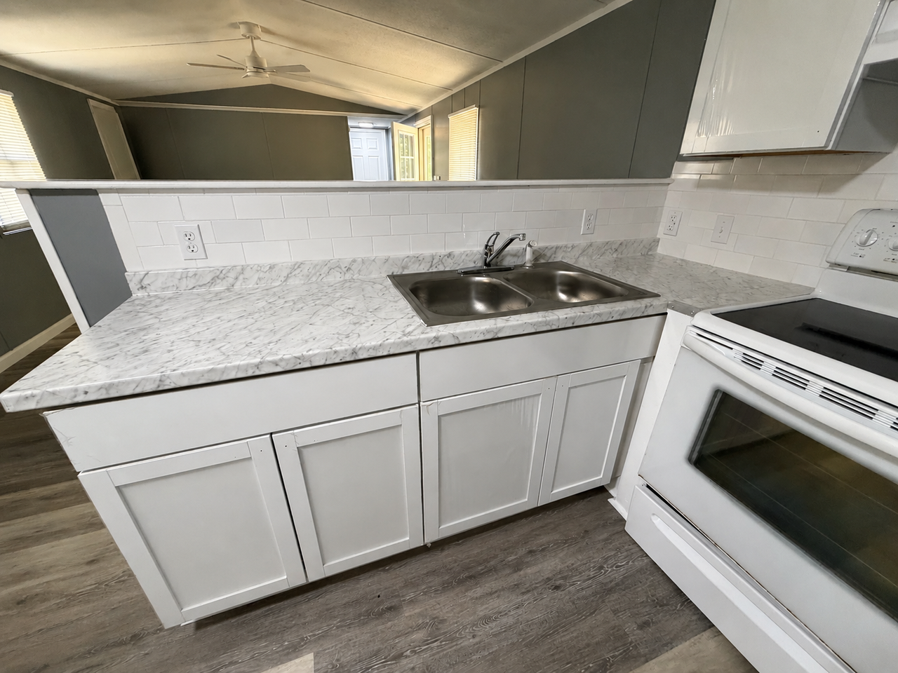 8193 River Rd #1 - Photo 4 of 13