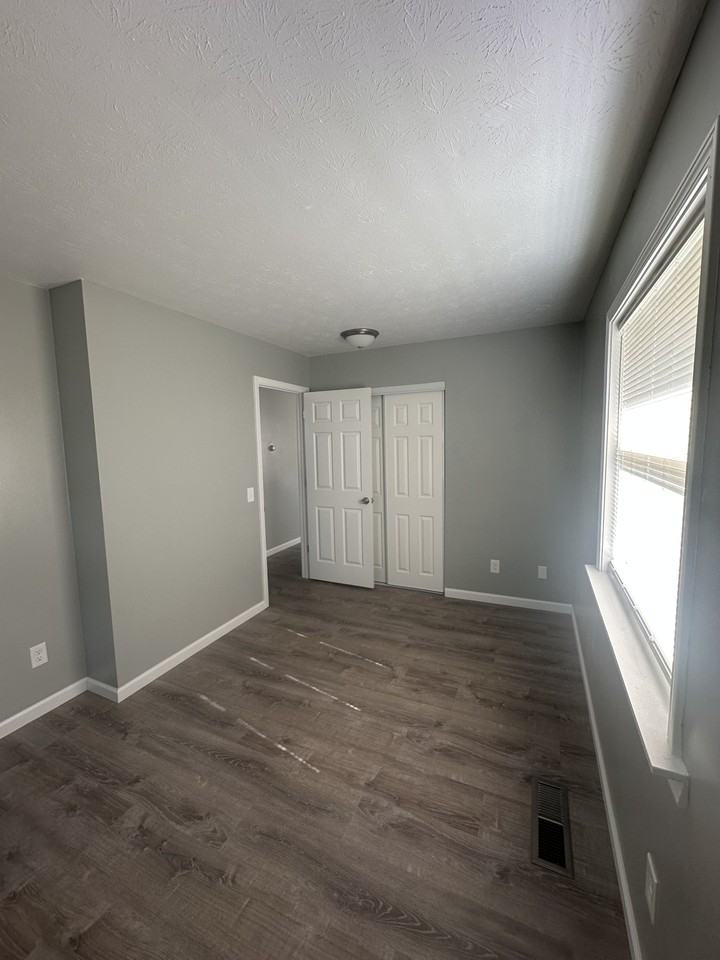 186 Bernower Ave Sw #186 - Photo 3 of 8