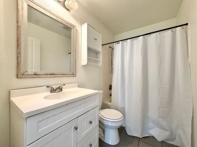 1010 W Charles St - Photo 4 of 10