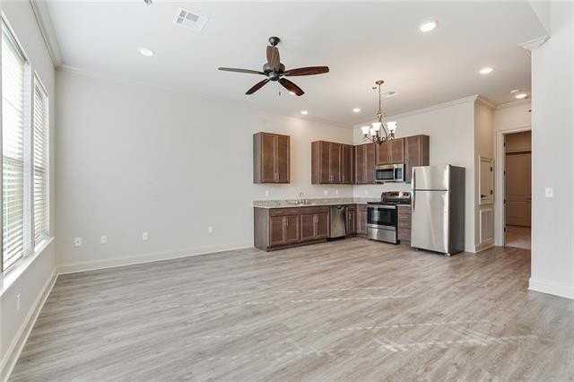 4416 Barnett St #B - Photo 3 of 25