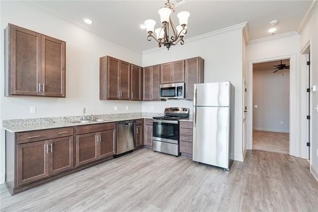 4416 Barnett St #B - Photo 4 of 25