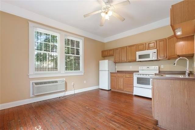 1028 Fats Domino Ave #B - Photo 3 of 7
