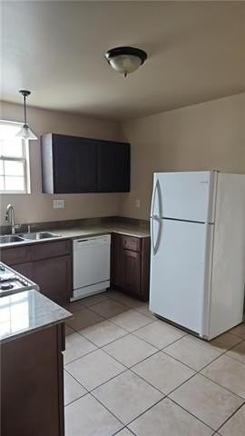 8637 Belfast St - Photo 3 of 11