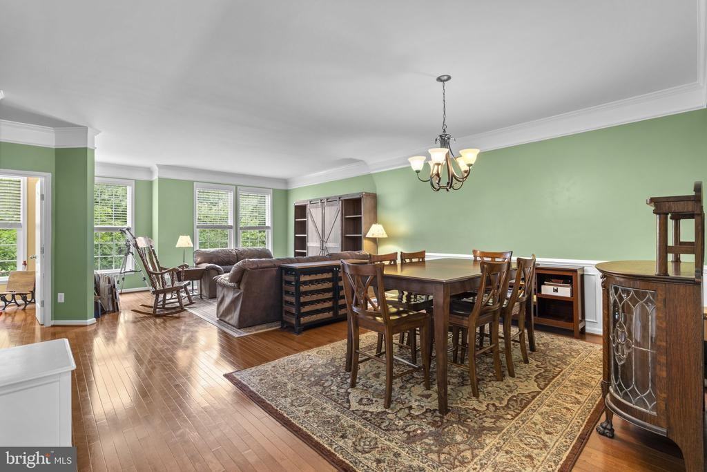 43682 Chicacoan Creek Sq - Photo 2 of 34