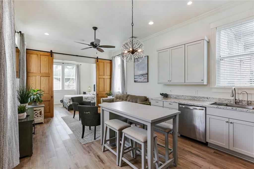 1818 Esplanade Ave ##1b - Photo 5 of 17