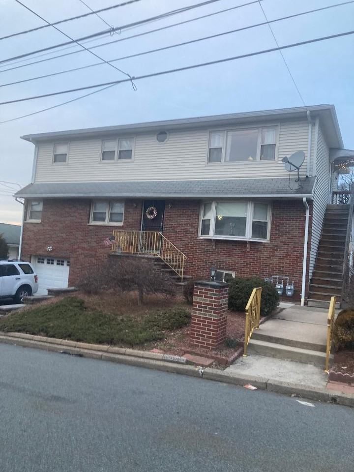 138 Haverhill Ave