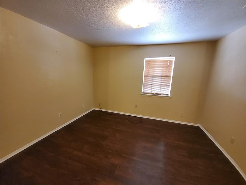 1225 Truxton St ##21 - Photo 7 of 12
