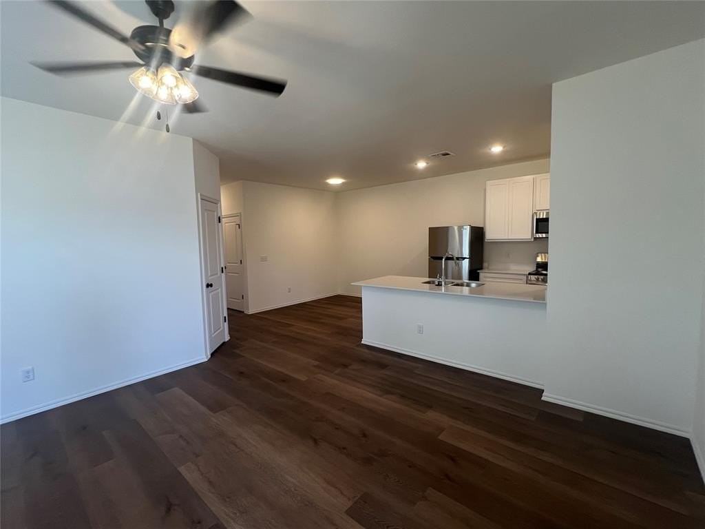 306 Liam Drive - Photo 4 of 25