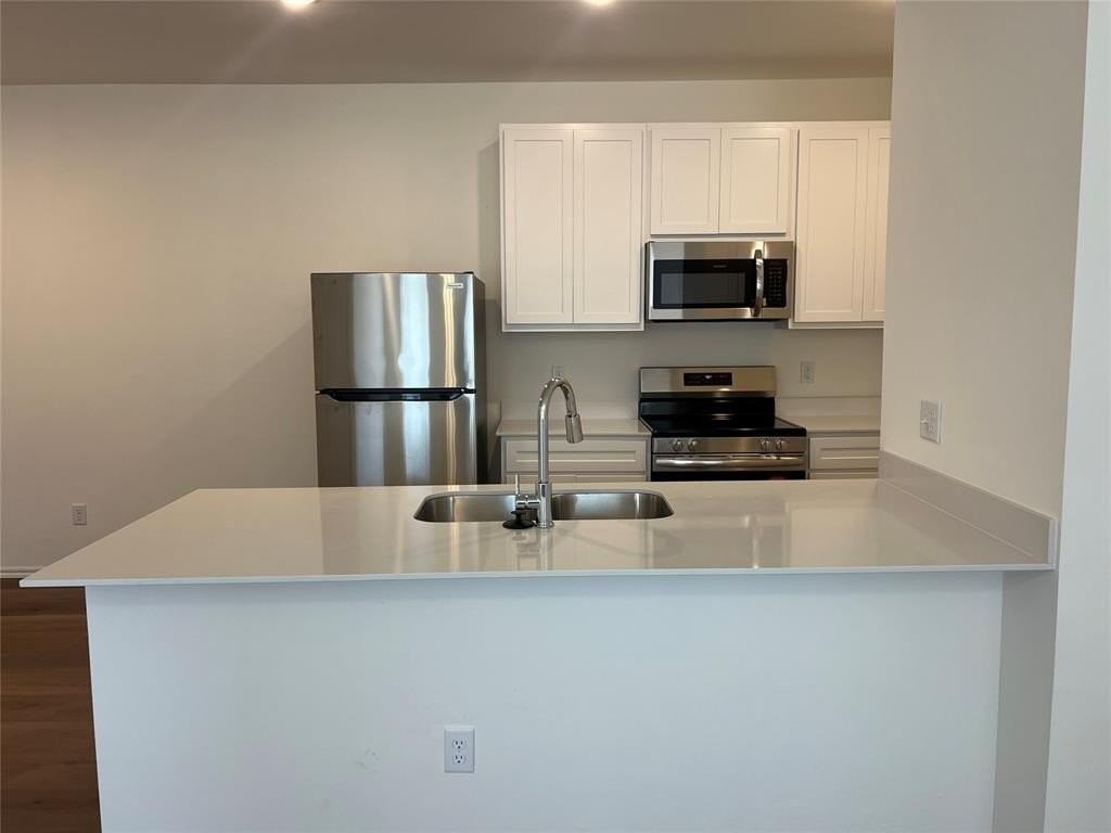 306 Liam Drive - Photo 5 of 25