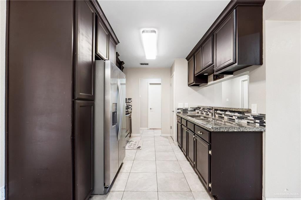 3501 Westway Ave - Photo 4 of 20