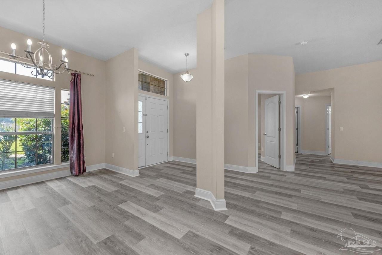 2619 Stormy Cir - Photo 4 of 35