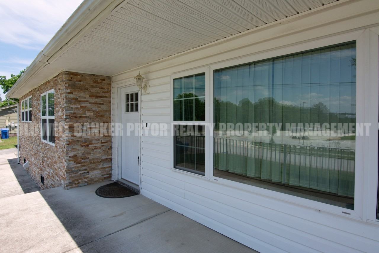 4890 College Dr E #1 - Photo 3 of 37