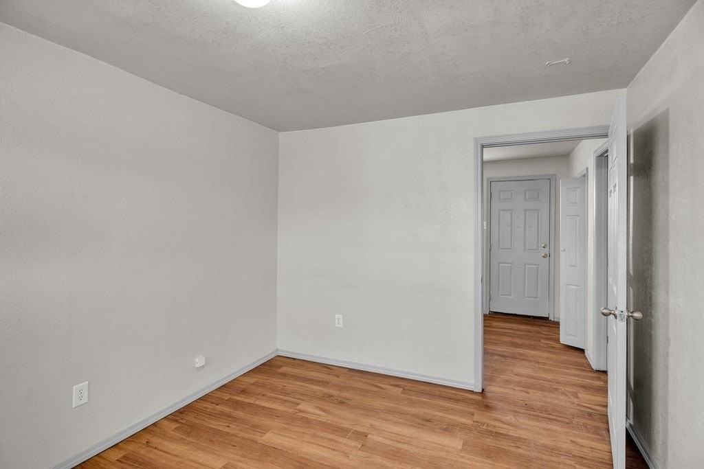 2107 S Main St #D - Photo 2 of 8