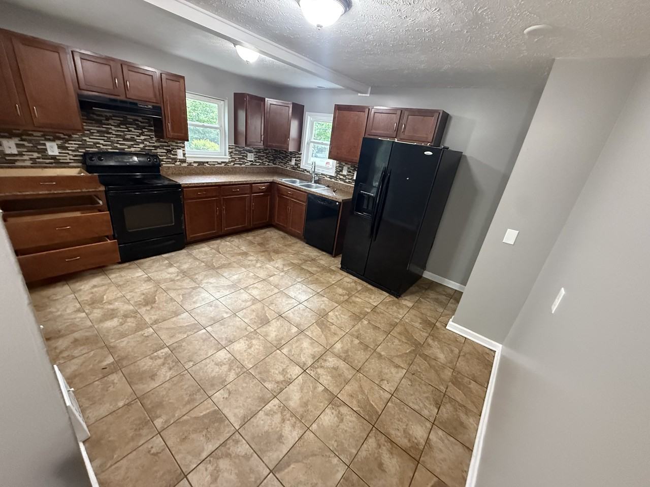 21418 Raymond St #1 - Photo 5 of 10