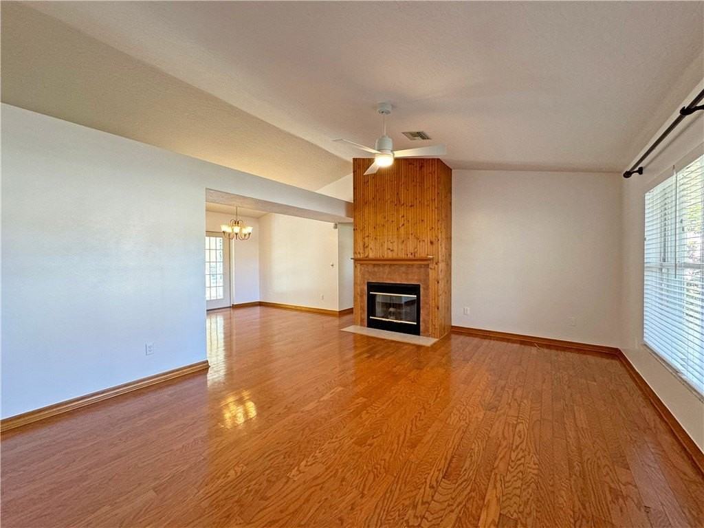 495 11th Ct - Photo 5 of 12