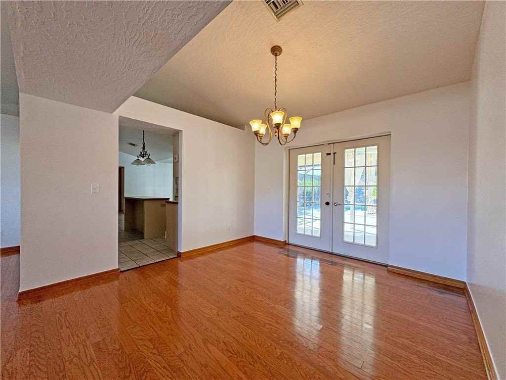 495 11th Ct - Photo 6 of 12