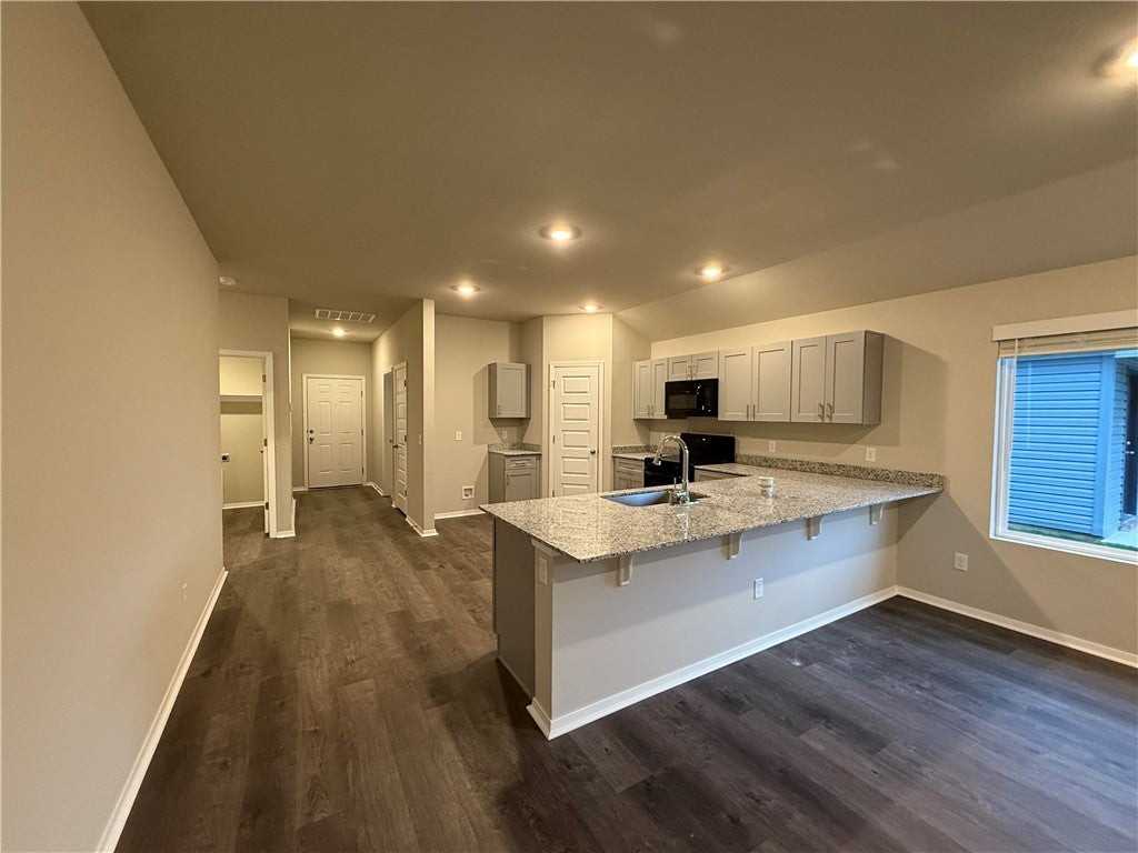 2599 E Meramec St - Photo 2 of 10