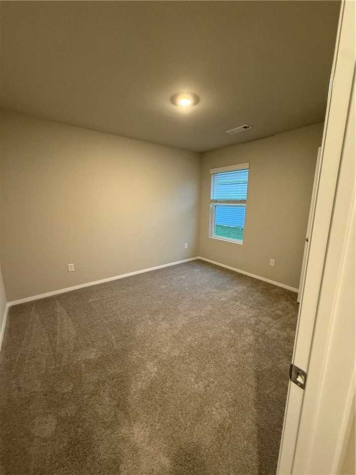 2599 E Meramec St - Photo 7 of 10