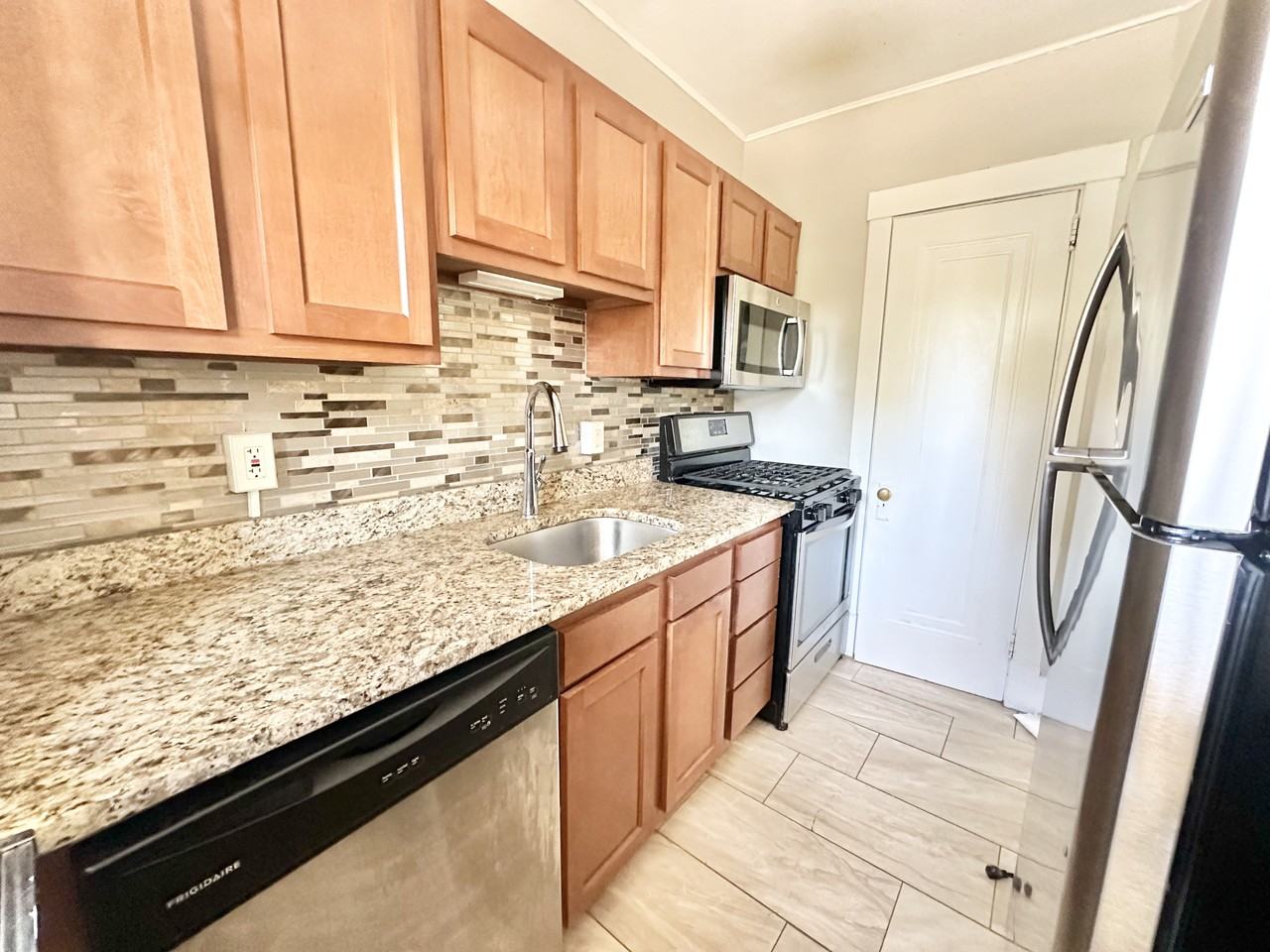 115 DELAFIELD ROADAPT 1L #115-1L - Photo 2 of 7