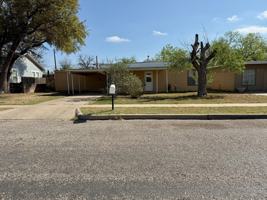 featured image of 302 Midget St