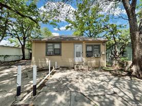 413 E Courtland Pl #4 - Photo 1 of 1