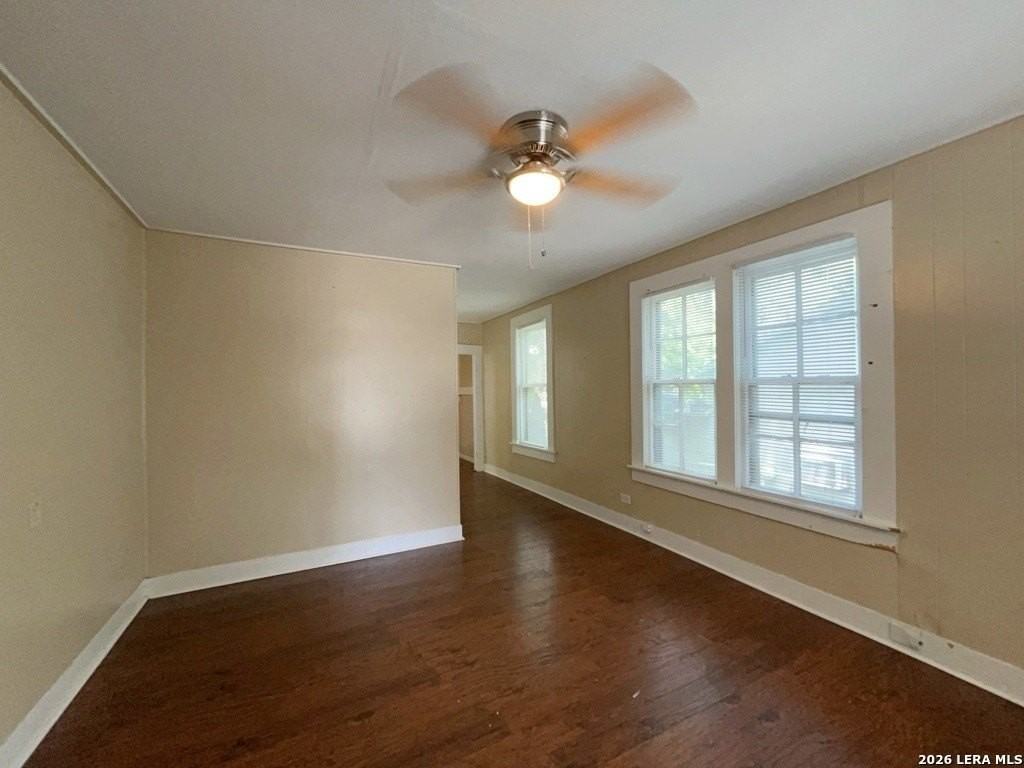 413 E Courtland Pl #4 - Photo 7 of 27
