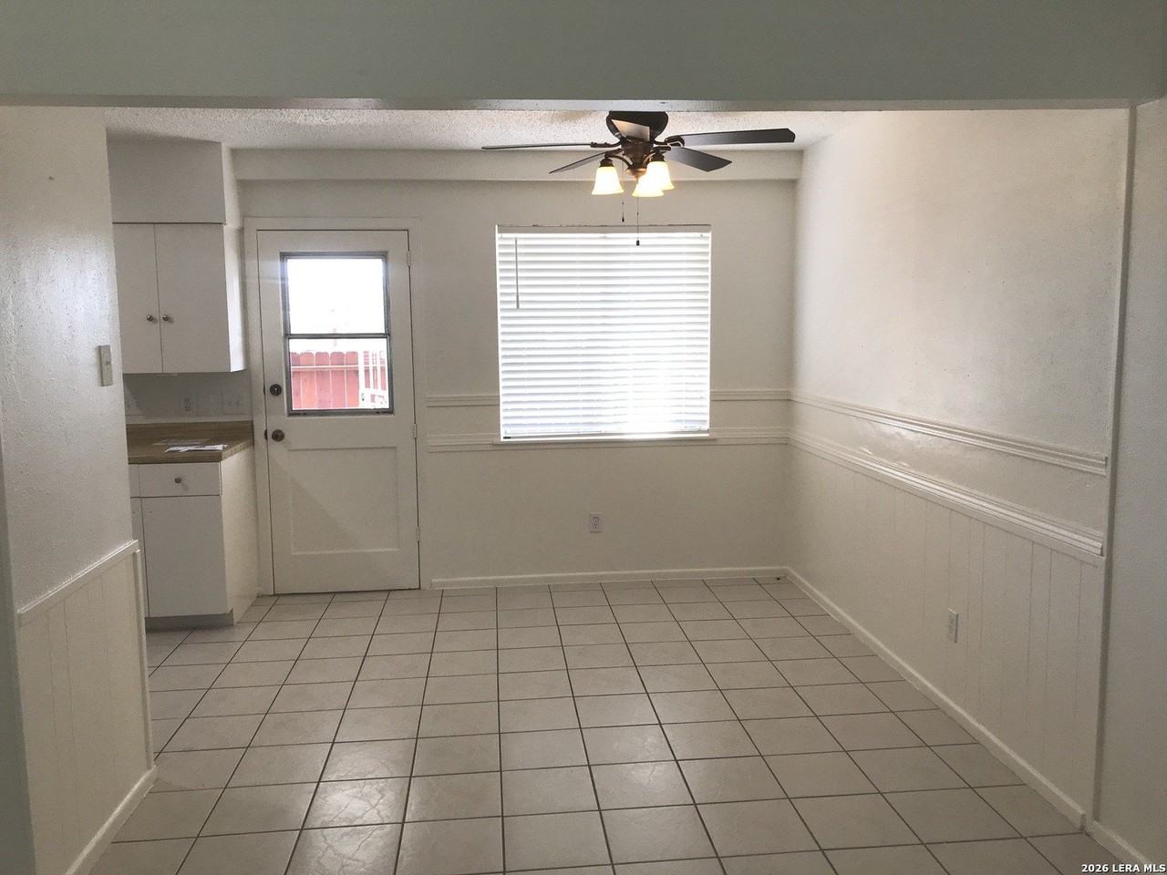 133 E Silver Sands Dr - Photo 4 of 12
