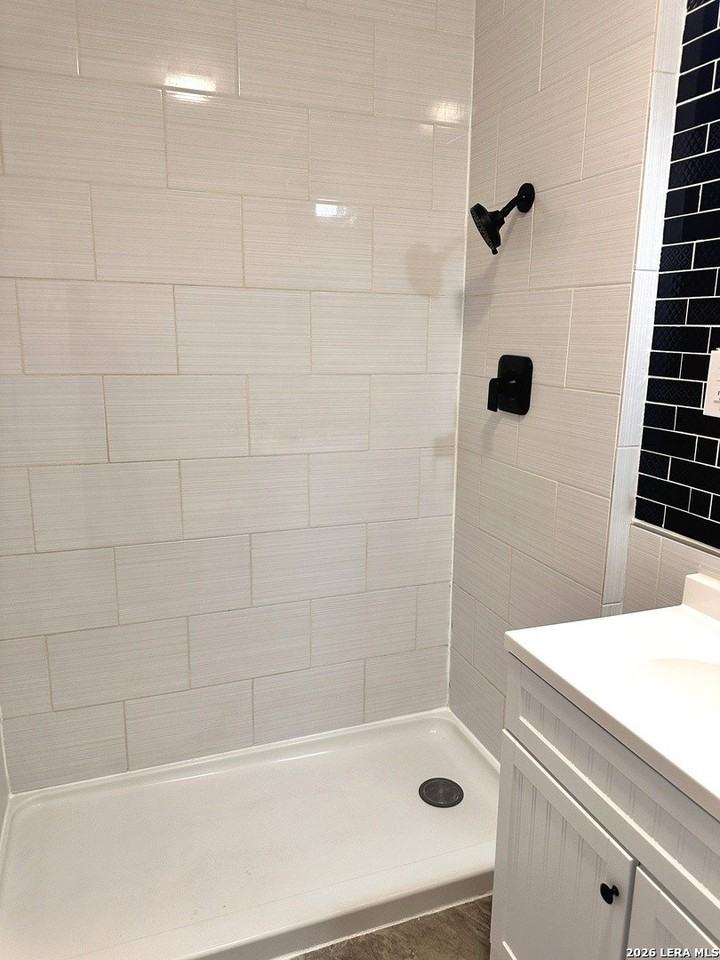 525 Mission St #1 - Photo 7 of 15