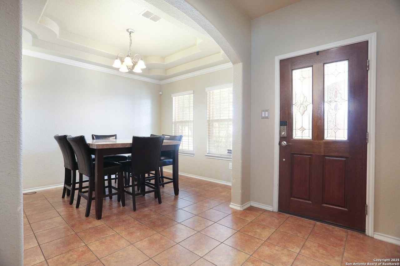 14423 Devout - Photo 4 of 27