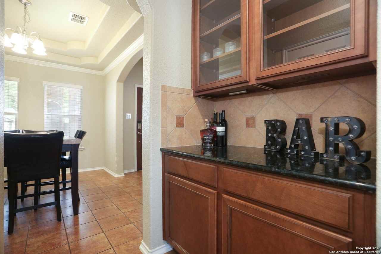 14423 Devout - Photo 5 of 27