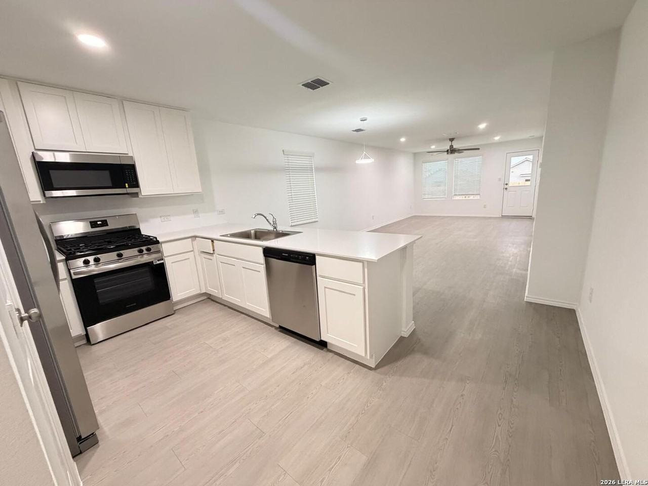 308 Navidad River Dr - Photo 3 of 21
