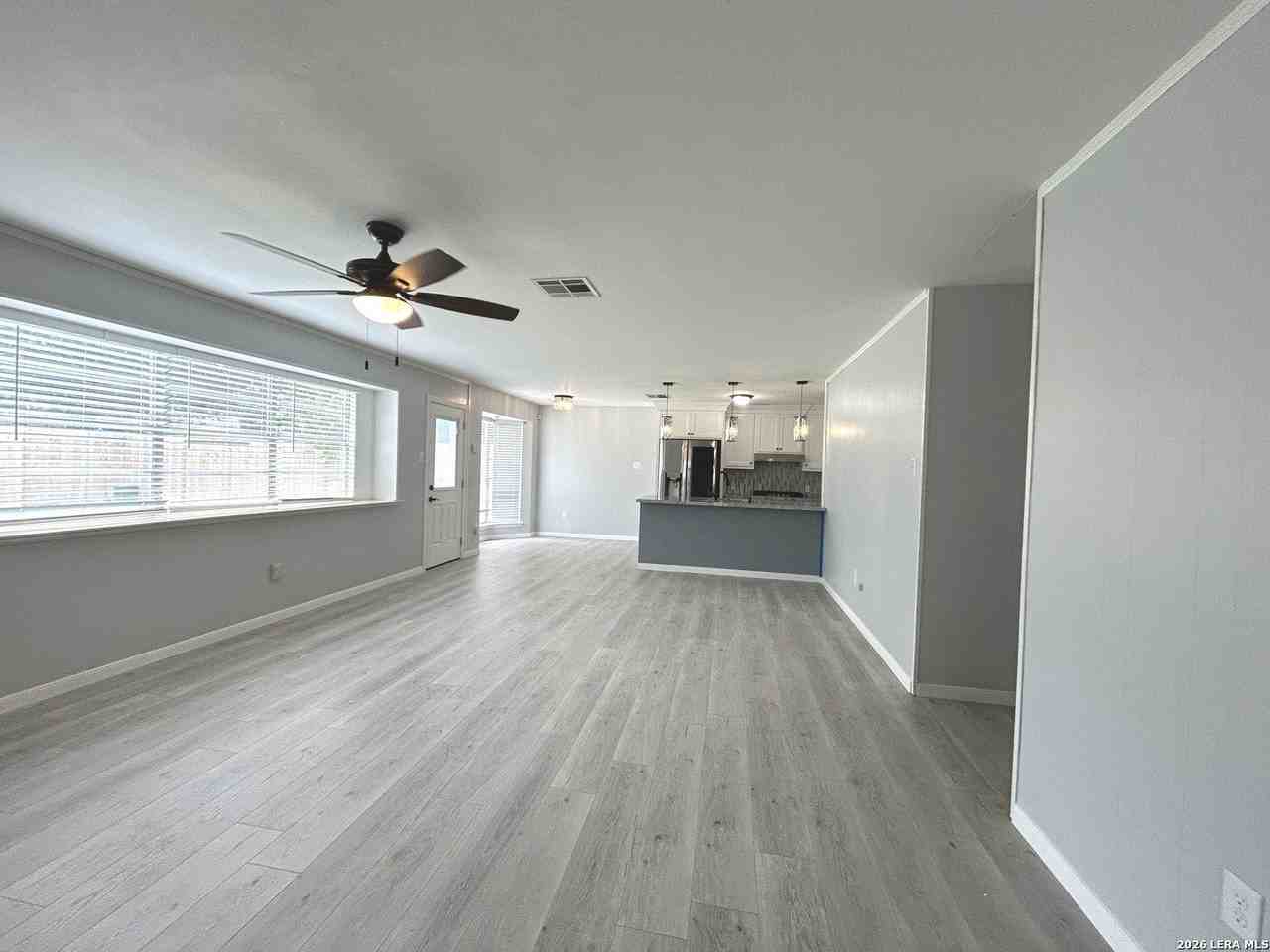 1646 Chilton Ln - Photo 5 of 12