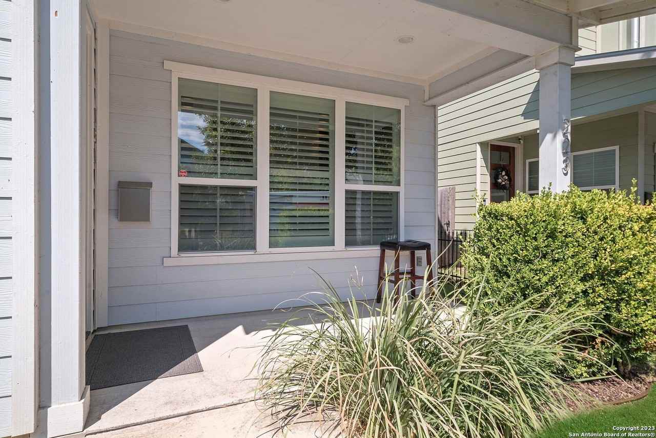 223 Claremont Ave #101 - Photo 5 of 41