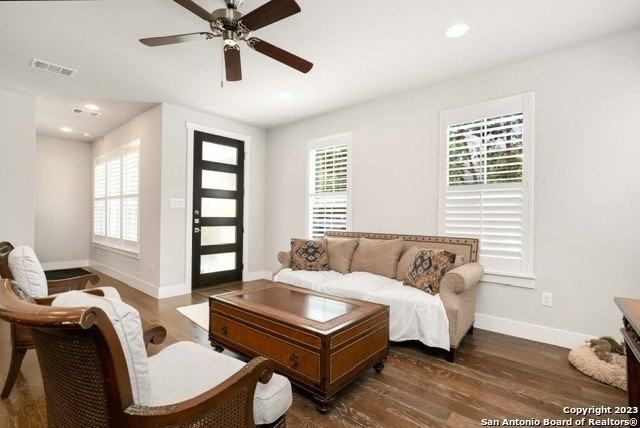 223 Claremont Ave #101 - Photo 6 of 41