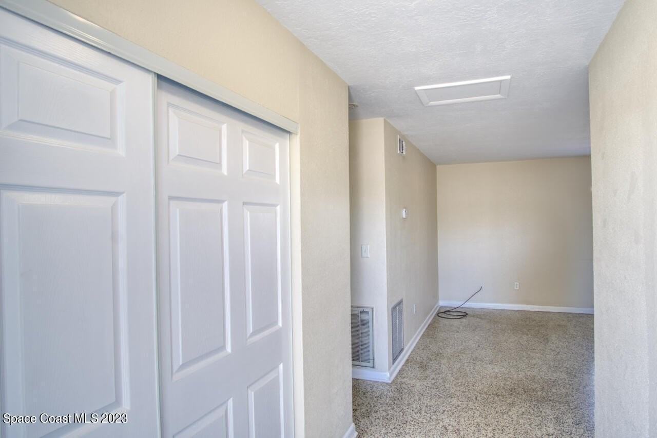 1010 Bianca Dr Ne - Photo 3 of 16
