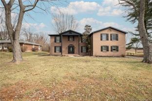 2413 Saint Andrews Rd - Photo 1 of 1