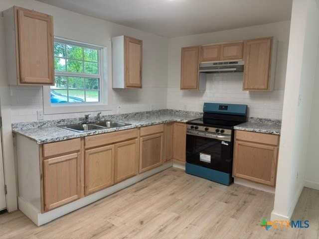 602 S 26th St - Photo 3 of 11